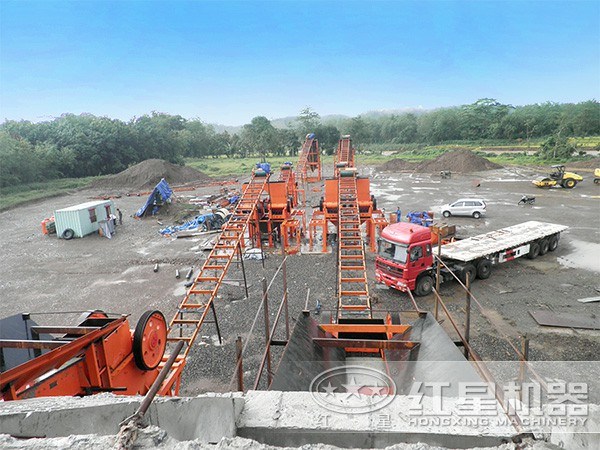 鵝卵石制砂/沙生產線現(xiàn)場