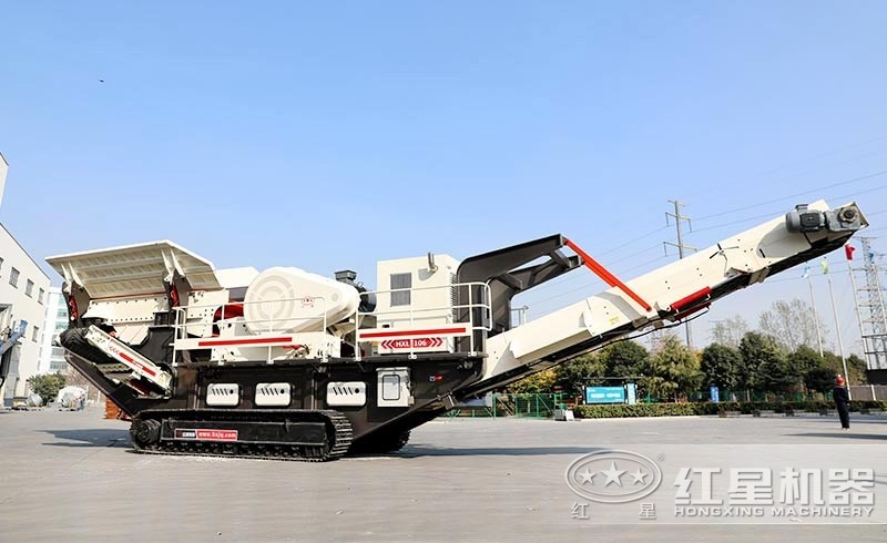 可遙控操作，隨場地靈活移動(dòng)的履帶移動(dòng)式破碎車