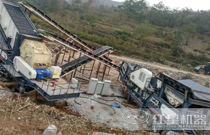 移動鄂式破碎機(jī)+反擊式破碎機(jī)+振動篩組合,產(chǎn)量大,出料范圍可調(diào) 移動鄂式破碎機(jī)+反擊式破碎機(jī)+振動篩組合,產(chǎn)量大,出料范圍可調(diào)