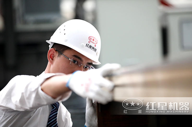 匠于心,精于品,紅星每一臺設備都精準生產
