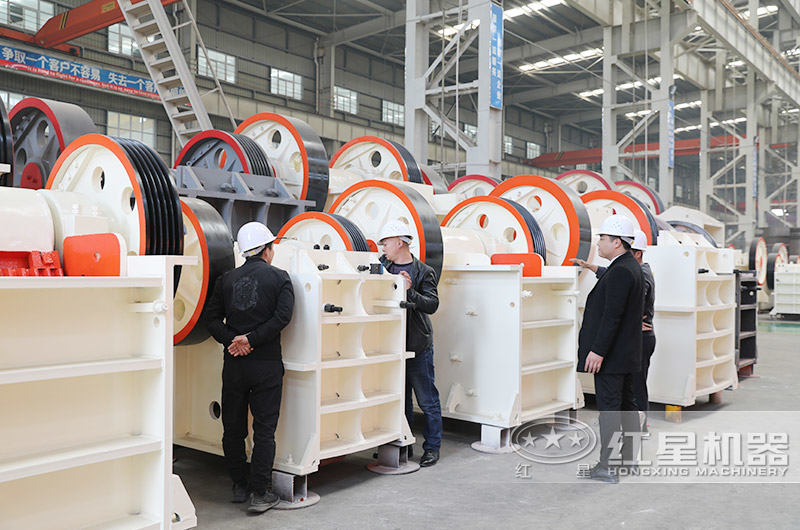 69型碎石機(jī)廠家有現(xiàn)貨,歡迎來廠考察 69型碎石機(jī)廠家有現(xiàn)貨,歡迎來廠考察