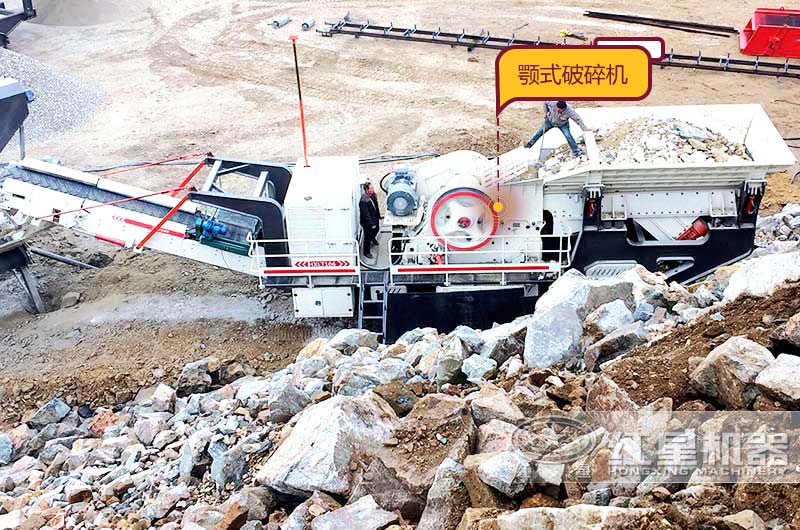 履帶式移動鄂式破碎機生產現場，一鍵操控超智能