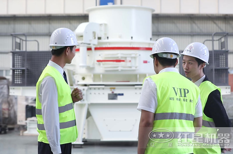 經理陪同客戶到生產車間參觀 經理陪同客戶到生產車間參觀