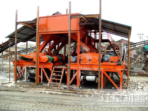 齒輥破碎機(jī)生產(chǎn)現(xiàn)場(chǎng)圖片 齒輥破碎機(jī)生產(chǎn)現(xiàn)場(chǎng)圖片