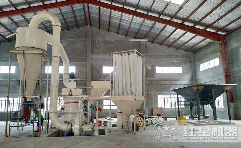 膨潤(rùn)土生產(chǎn)線實(shí)拍 膨潤(rùn)土生產(chǎn)線實(shí)拍